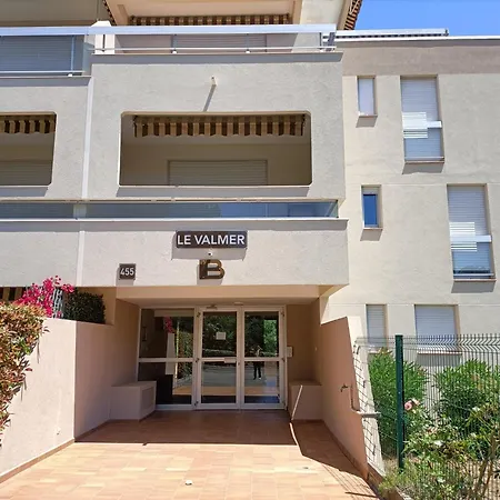 Boulouris Avec Parking A 2 Minutes A Pied Des Plages Saint-Raphael (Var)
